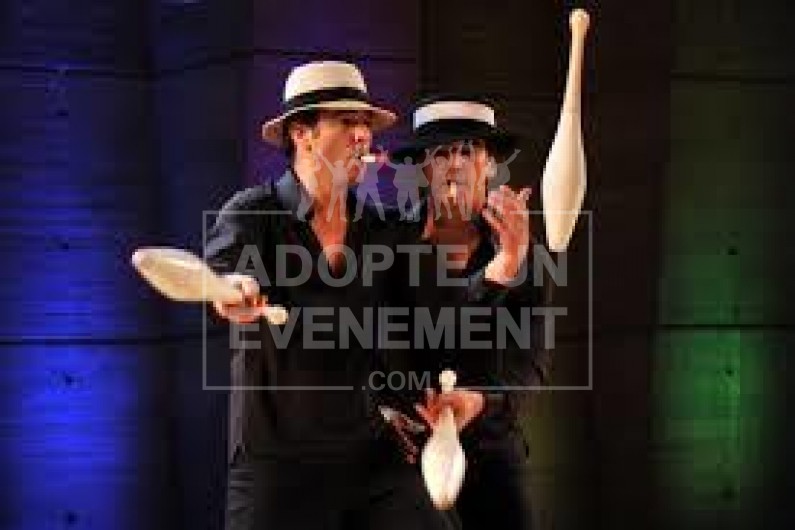 BEA CONCEPTION SPECTACLE DE JONGLAGE LES PHILLIPS | adopte-un-evenement BEA CONCEPTION SPECTACLE DE JONGLAGE LES PHILLIPS | adopte-un-evenement