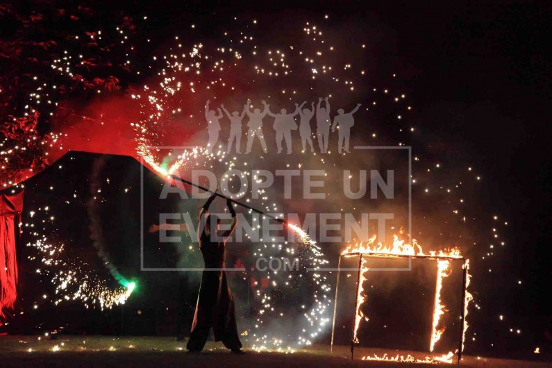 BEA CONCEPTION SPECTACLE JONGLAGE LE FEU EN FOLIE | adopte-un-evenement