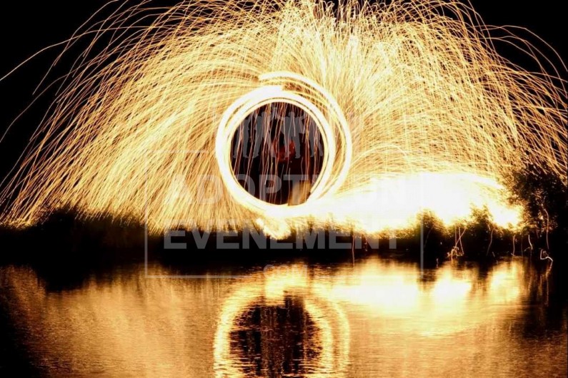 BEA CONCEPTION SPECTACLE JONGLAGE LE FEU EN FOLIE | adopte-un-evenement