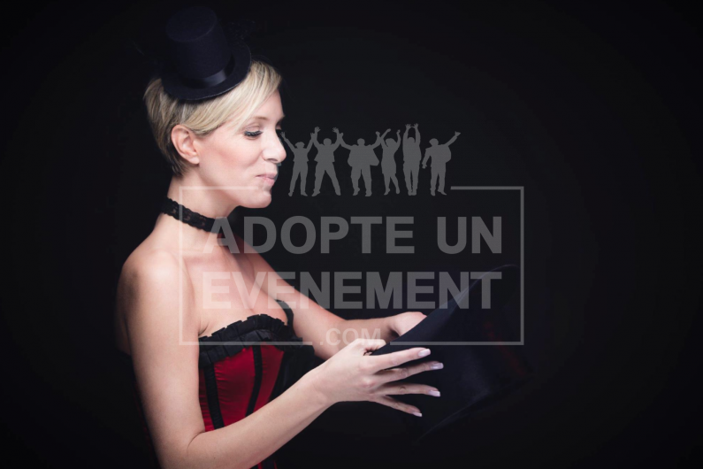 BEA CONCEPTION ARTISTE PERFORMER SPECTACLE MAGIE EMI-LY MAGICIENNE BLUFFANT | adopte-un-evenement
