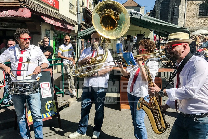 | adopte-un-evenement  | adopte-un-evenement