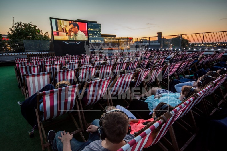 BEA CONCEPTION GO SILENT EVENT ANIMATION SOIREE CASQUE LED SANS FIL CINEMA PLEIN AIR INTERIEUR SANS BRUIT SILENCE | adopte-un-evenement