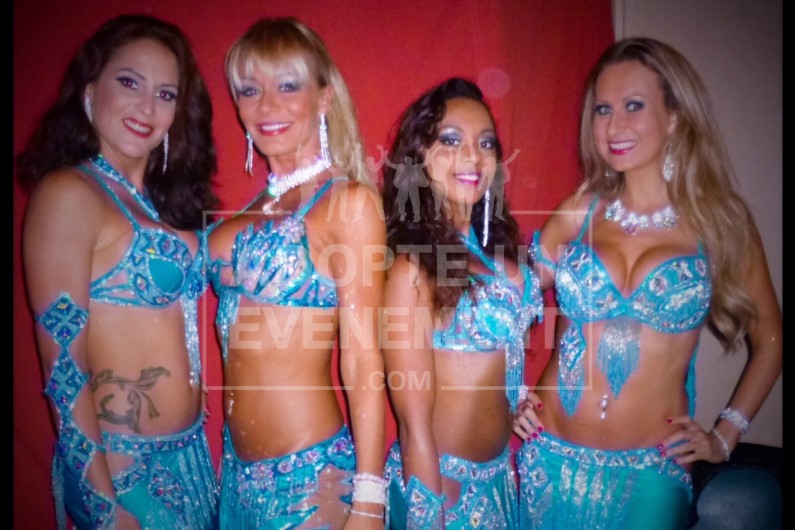 SPECTCALES DE DANSE A THEME SOIREE ENTYREPRISE DINER SPECTACLE ARTISTES DANSEUSES TABLEAU AU CHOIX SPECTACLE SUR MESURE ET A THEME | adopte-un-evenement
