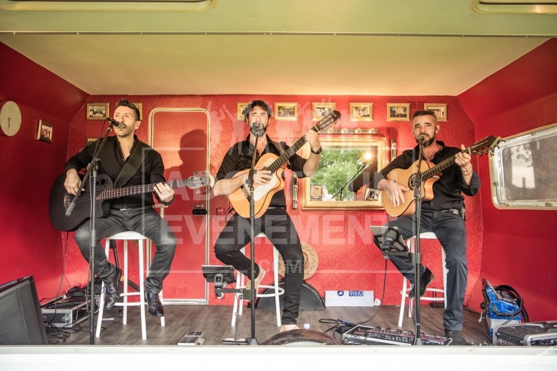 ORHESTRE A THEME ORECHESTRE GIPSY-LATINO ANIMATION ATHEME AMBIANCE SOIREE ANIMATION GARDEN PARTY ANIMATION DU SOLEIL ANIMATION FESTIVE ADOPTE UN EVENEMENT | adopte-un-evenement ORHESTRE A THEME ORECHESTRE GIPSY-LATINO ANIMATION ATHEME AMBIANCE SOIREE ANIMATION GARDEN PARTY ANIMATION DU SOLEIL ANIMATION FESTIVE ADOPTE UN EVENEMENT | adopte-un-evenement