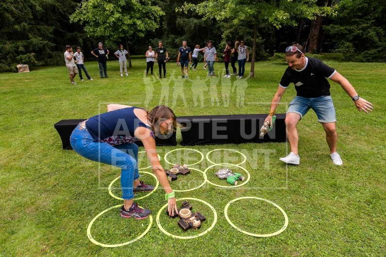 CHALLENGE ROBINSON TEAM BUILDING POTEAUX ACTIVITÉS ÉPREUVES AVENTURIERS | adopte-un-evenement