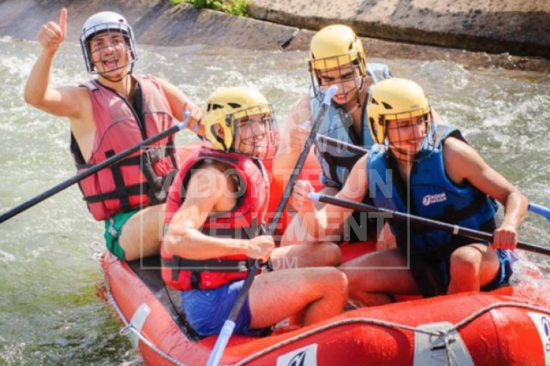 RAFTING ENTREPRISE KAYAK RIVIÈRE DESCENTE NAUTIQUE CHALLENGE | adopte-un-evenement