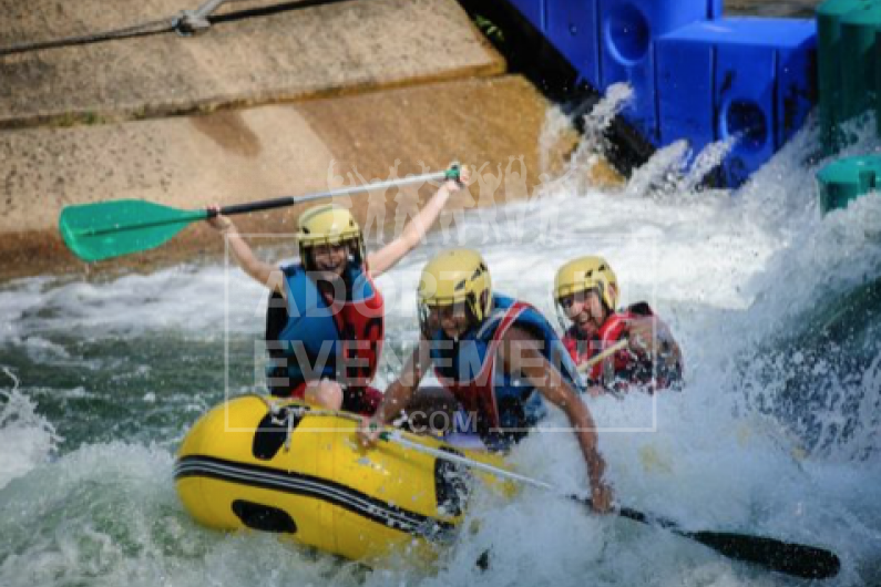 RAFTING ENTREPRISE KAYAK RIVIÈRE DESCENTE NAUTIQUE CHALLENGE | adopte-un-evenement