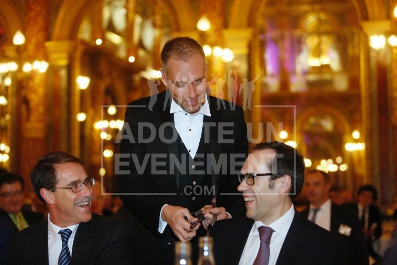 BEA CONCEPTION ARTISTE PERFORMER PICKPOCKET 
INTERACTION HUMOUR ELEGANCE | adopte-un-evenement BEA CONCEPTION ARTISTE PERFORMER PICKPOCKET 
INTERACTION HUMOUR ELEGANCE | adopte-un-evenement