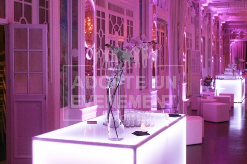 Salon des Miroirs buffets | adopte-un-evenement