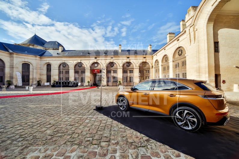 LES GRANDES ECURIES DE CHANTILLY - CHATEAU DE CHANTILLY - LIEU EVENEMENTIEL HISTORIQUE A CHANTILLY | adopte-un-evenement