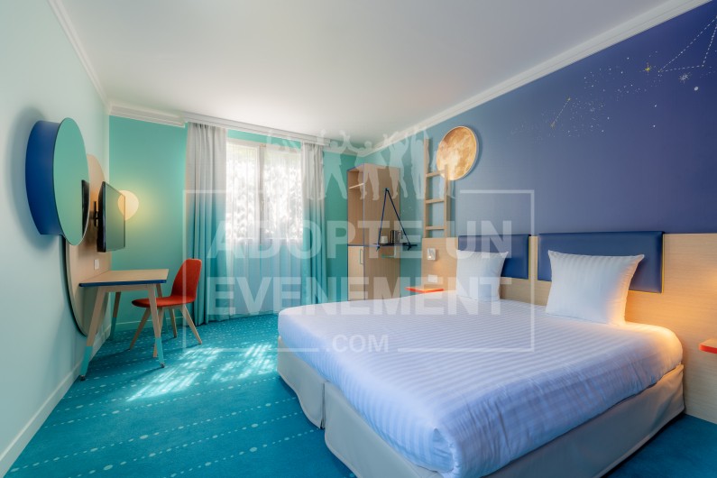 GRAND MAGIC HOTEL LIEU TENDANCE DISNEY MAGNY LE HONGRE | adopte-un-evenement