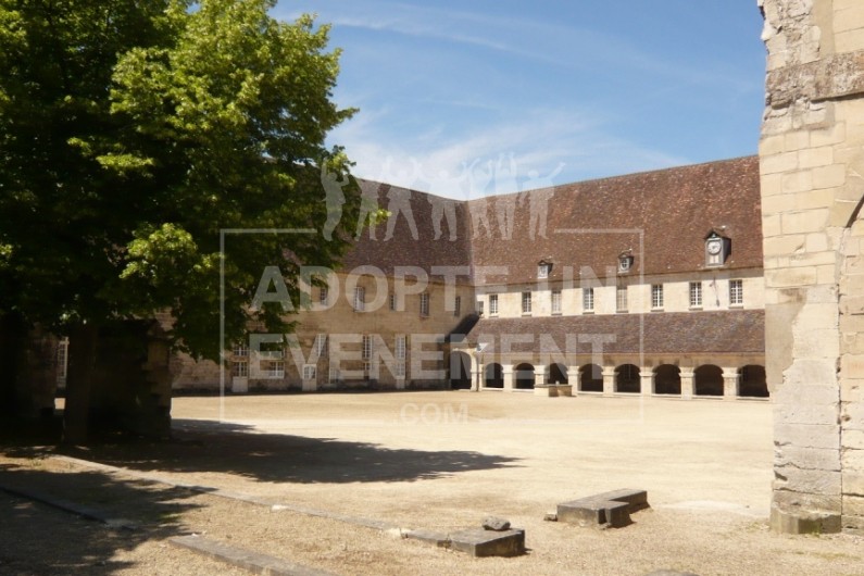 ABBAYE ROYAL DE MONCEL ESPACE EVENEMENT REUNION GARDEN PARTY SEMINAIRE ET JOURNEE D'ETUDE | adopte-un-evenement