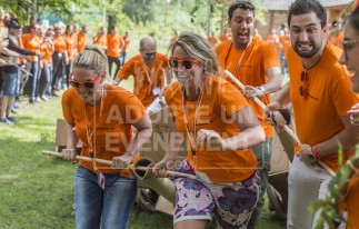 ADOPTE UN EVENEMENT TEAM BUILDING JEUX DE CONSTRUCTION ANIMATION FUN CONSTRUCTION DE CHARS EN CARTONS INCENTIVES JOURNEE SEMINAIRE ANIMATION SEMINAIRE | adopte-un-evenement