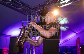 BEA CONCEPTION JAZZ SAXOPHONE SHOW ARTISTE MUSIQUE SOIRÉE CONVENTION | adopte-un-evenement