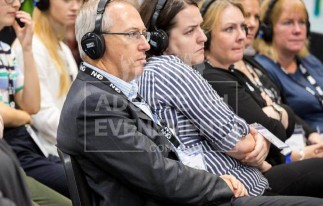 BEA CONCEPTION GO SILENT EVENT CASQUE LED SANS FIL CONFERENCE SALON RÉUNION TRADUCTION PLÉNIERE CONVENTION SEMINAIRE SANS BRUIT SILENCE | adopte-un-evenement