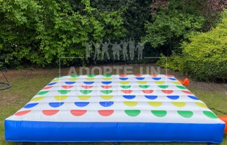 TWISTER GEANT XXL STRUCTURE GONFLABLE ANIMATION LUDIQUE | adopte-un-evenement