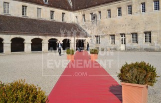 ABBAYE ROYAL DE MONCEL ESPACE EVENEMENT REUNION GARDEN PARTY SEMINAIRE ET JOURNEE D'ETUDE | adopte-un-evenement