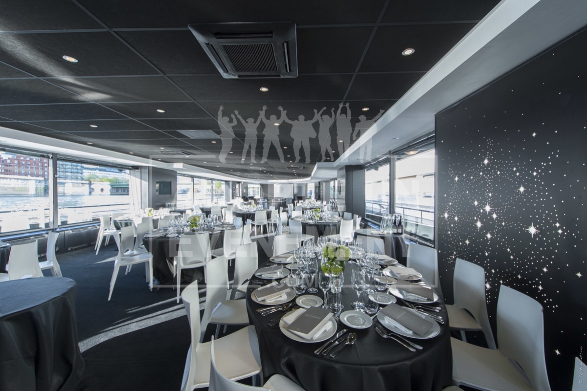 DINER CROISIERE AVEC ANIMATION | adopte-un-evenement